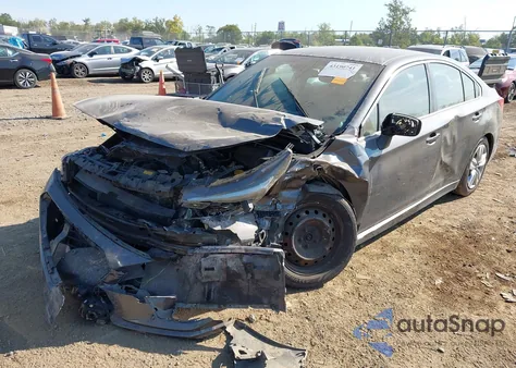 2019 Subaru Legacy 2.5I z USA, uszkodzony, nr VIN 4S3BNAB68K3020516